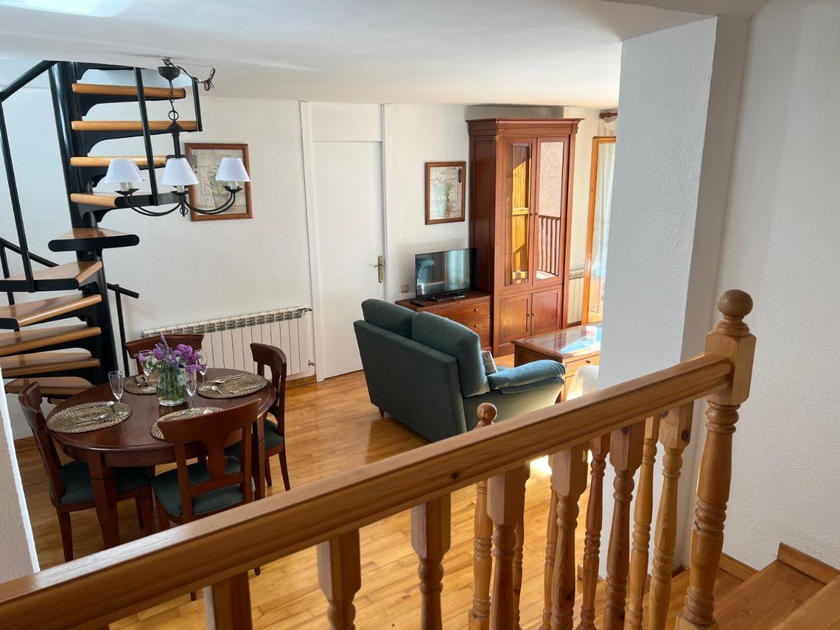 Appartement Precioso Duplex En Puigcerda Con Plaza De Parking Extérieur photo